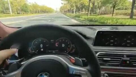 自己拍的开车的小视频,我的驾驶时光精彩剪辑